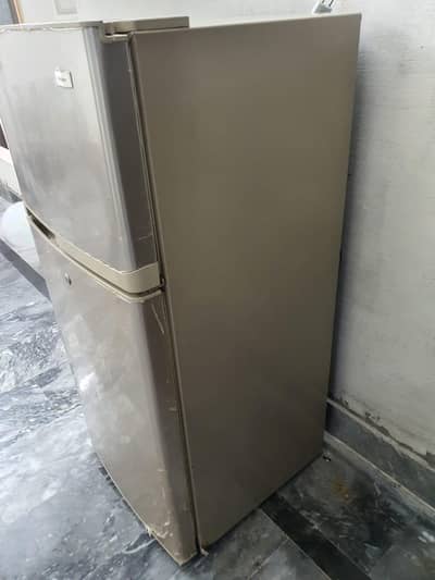 Haier, small size fridge model 205