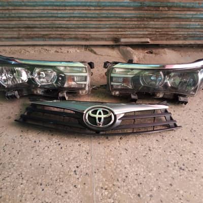 Gli & Xli Head Light front jalli For Sale