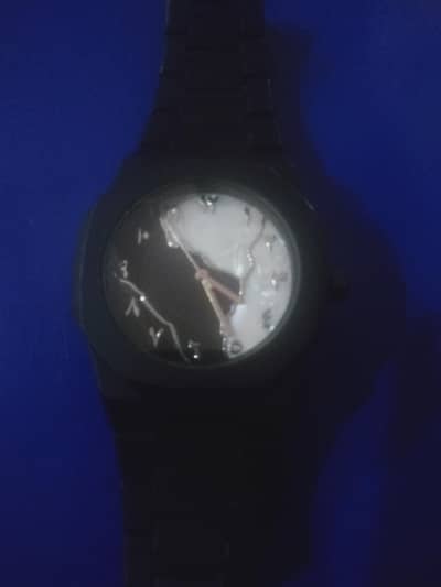 Aura watch