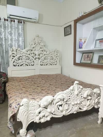 Bed set complete with bed side tables and dressing table