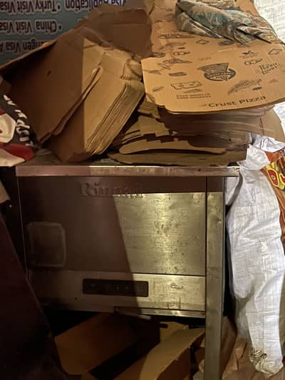 Pizza shop Machinery and sitting for sale