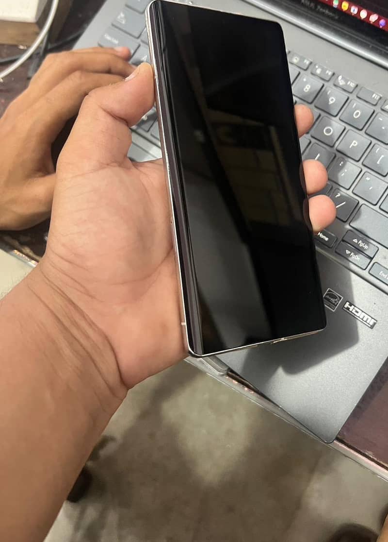 Google pixel 7pro 4