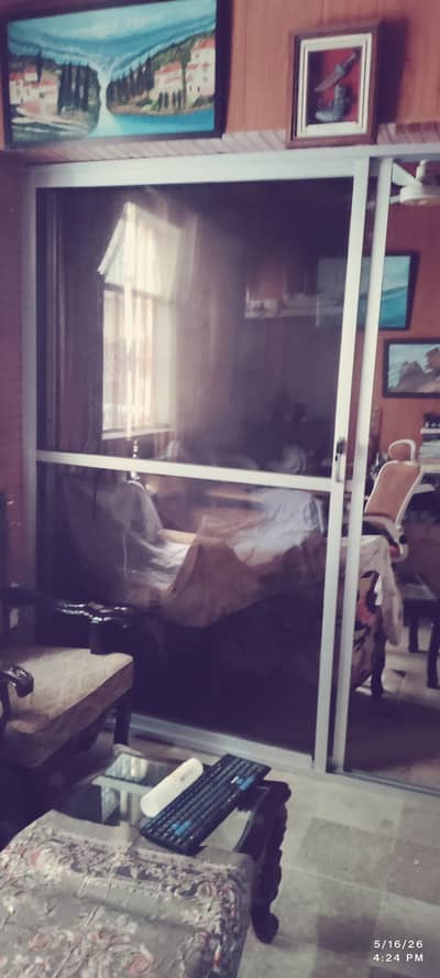Aluminium double sliding partition