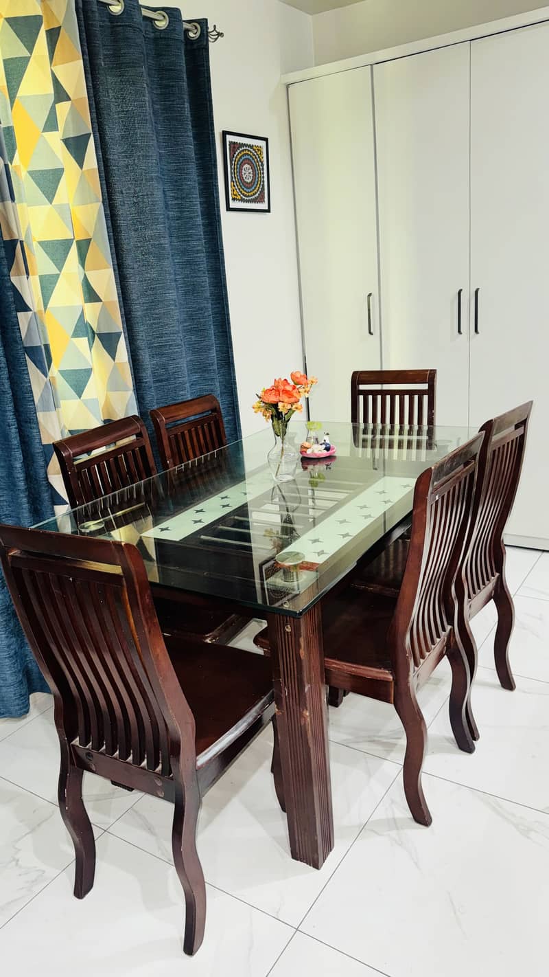 6 seater dining Table 1