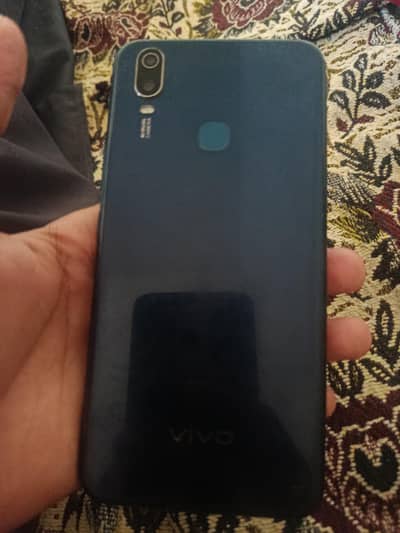 Vivo Y11