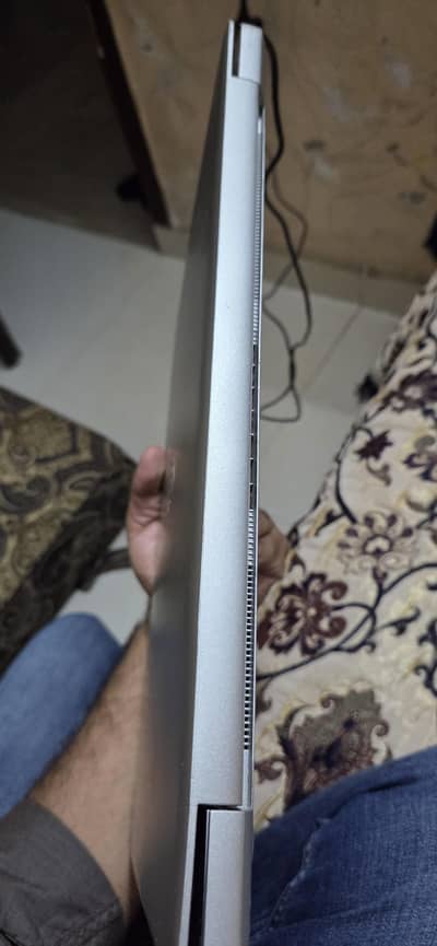 Dell 5570 i5 8th gen