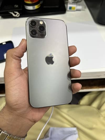 iPhone 12 Pro Jv 256 GB Urgent Sale