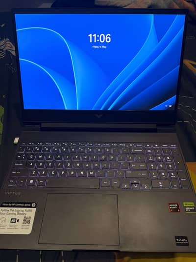 HP Victus