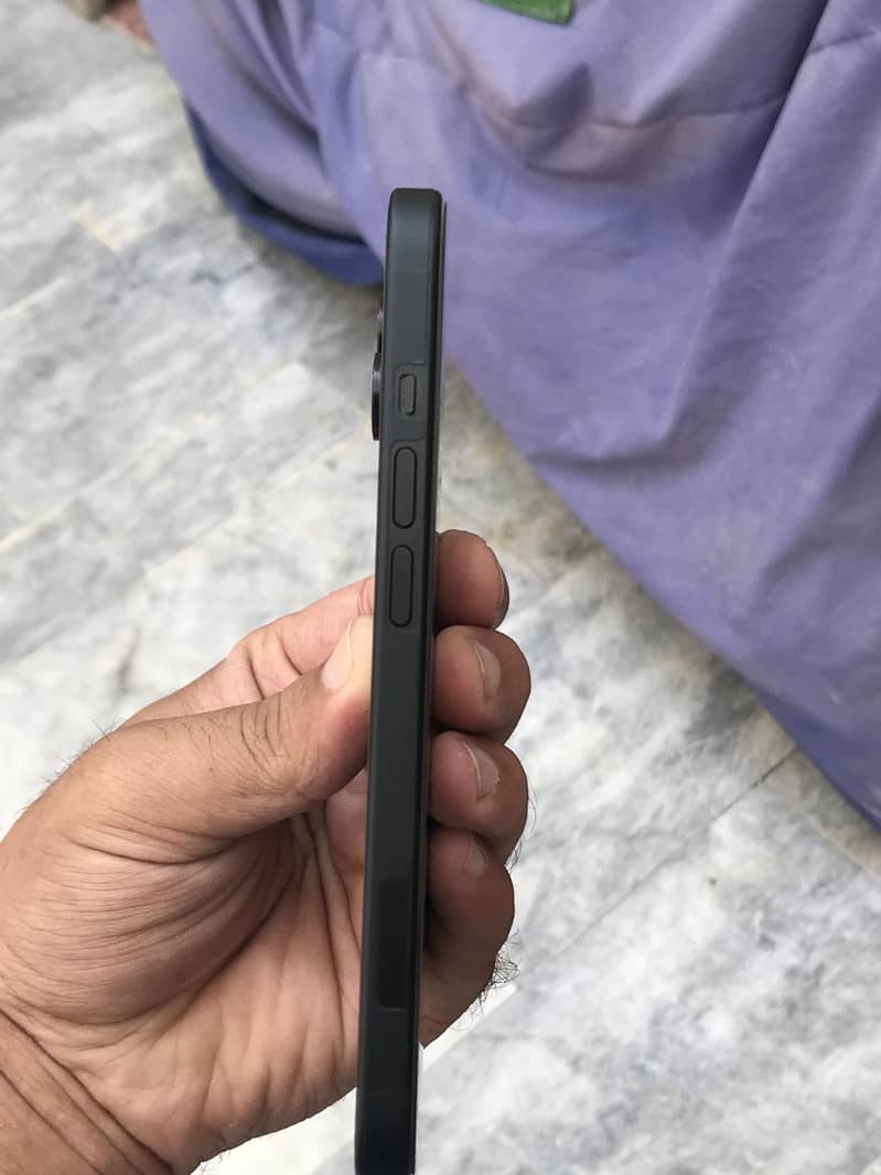 iPhone 15 1