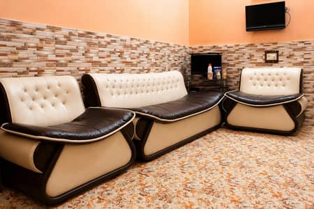 New 5 Seater Sofa Set  ( 1 Month Used)
