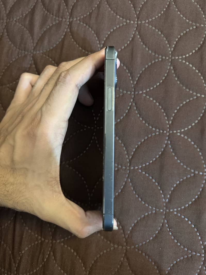 iphone 12 pro 5