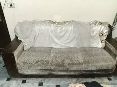 3 Seater Used Sofa Set – Good Condition