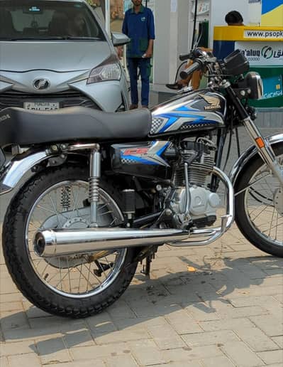 HONDA 125 | 25 MODEL BLACK | 1st owner
