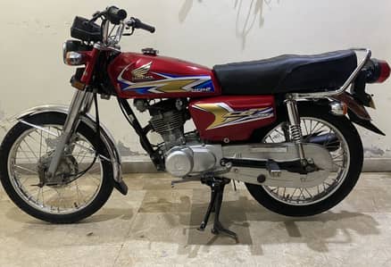HONDA CG 125 CALL 03029636017 GOOD CONDITION ARGENT SALE
