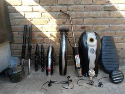 cafa racer accessorise
