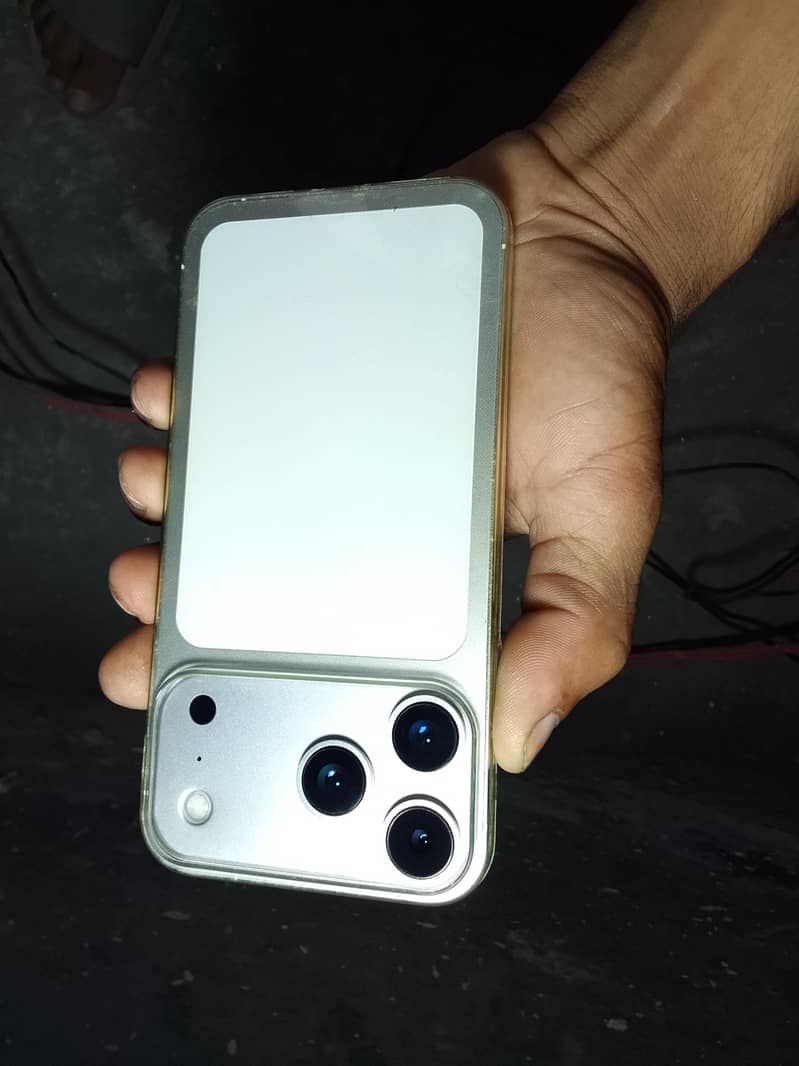 iPhone 17 pro Max 2