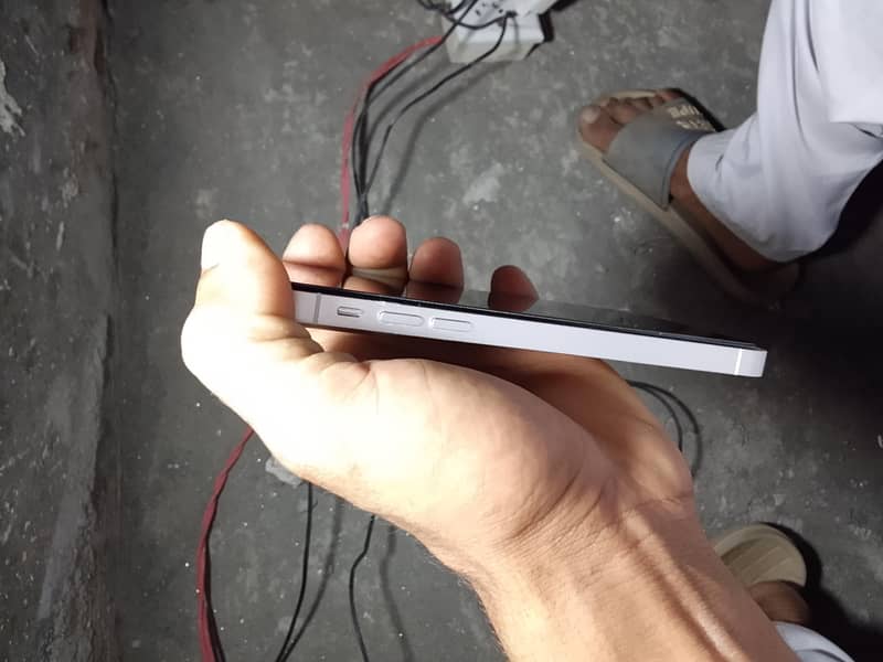 iPhone 17 pro Max 4