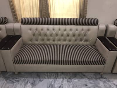 5 Seater Sofa Excellent condition