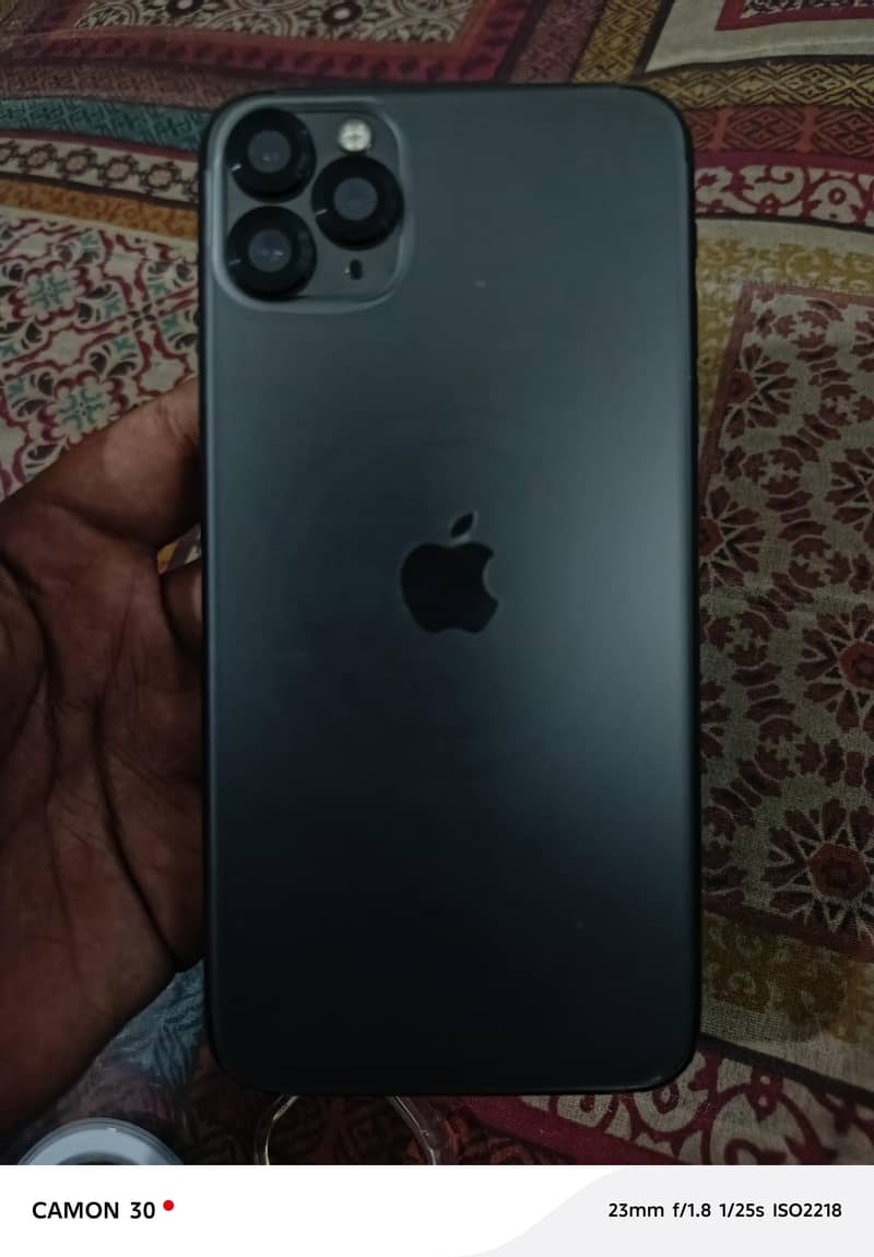 iphone 11 pro max 3