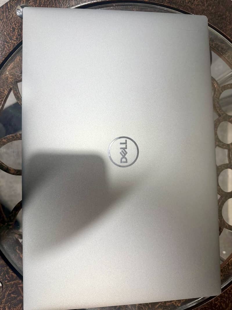 Dell Precision 5560 1