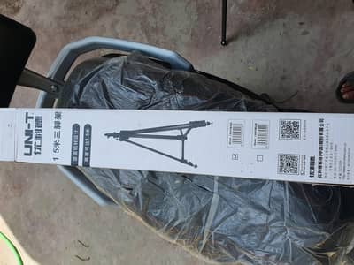 ​Brand New UNI-T 1.5m Tripod Stand for Sale