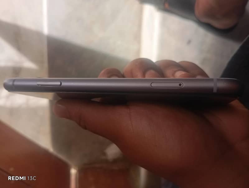 iPhone 11 7