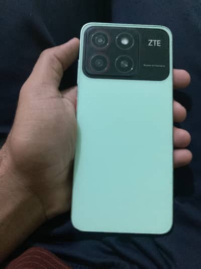 Zte Blade A35 4/64 like new