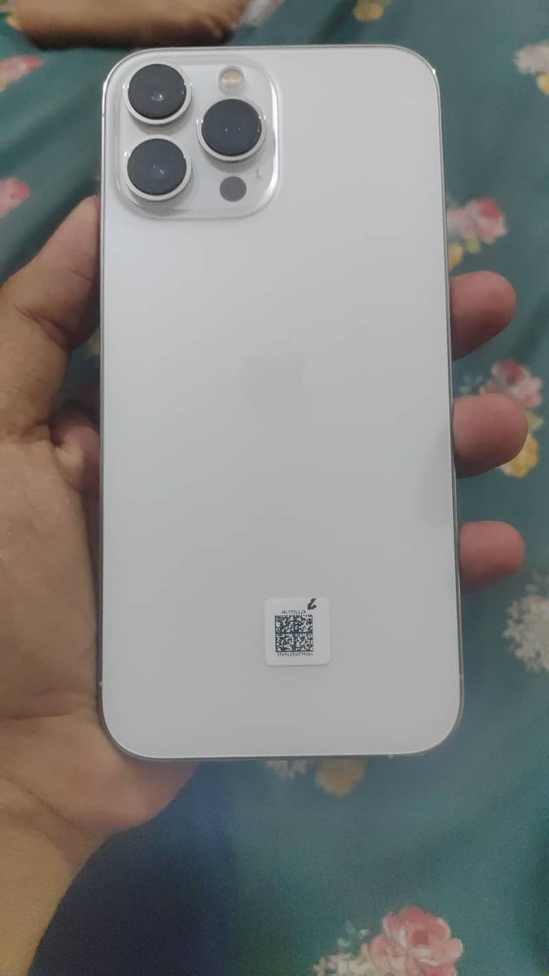 IPhone 13 pro max 4
