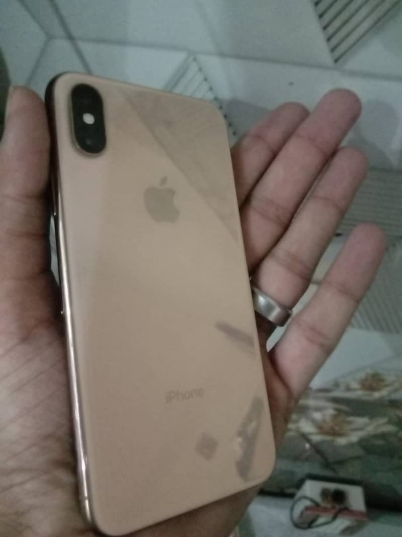 iphone xs 3