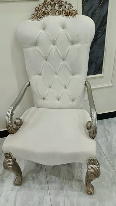 Slightly used bedroom furniture for Sale