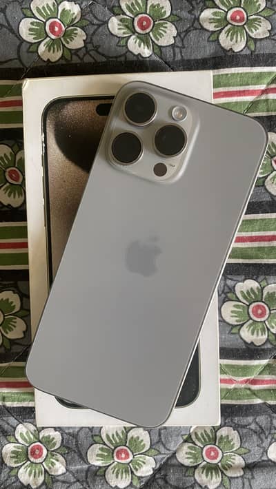 15 Pro Max - JV 256 GB Full Box