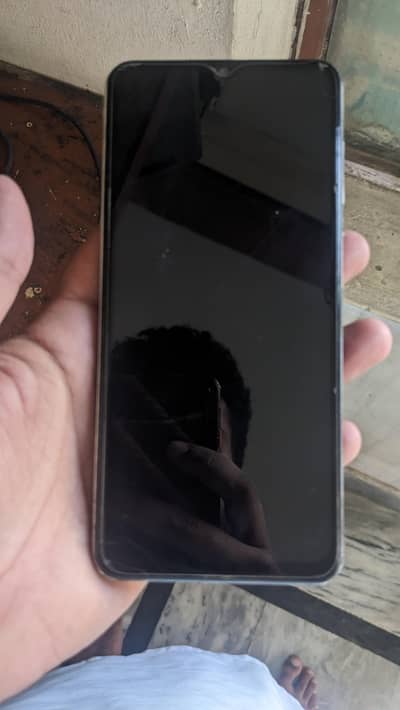 Samsung A12.      contact 03064957182