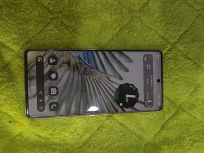 pixel 7 pro 12 / 128 . .  dotted . totally genuine. green tint
