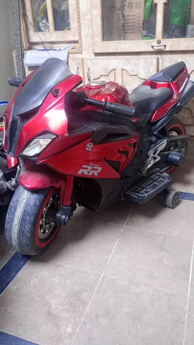 Yamaha R1