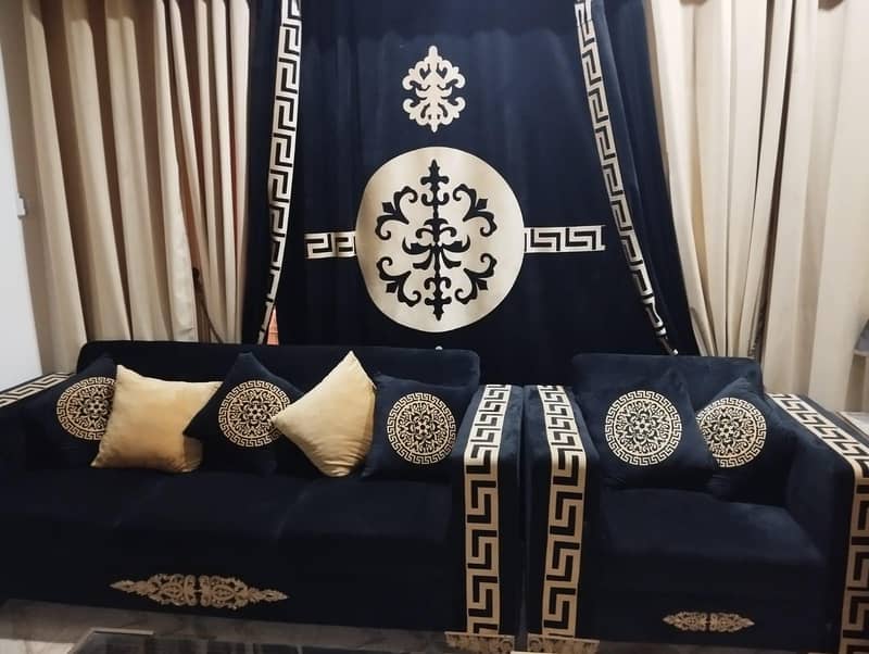 sofa set (versace design) 1
