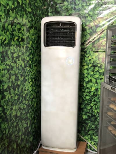 Kenwood 2 Ton Floor AC. 03146558361