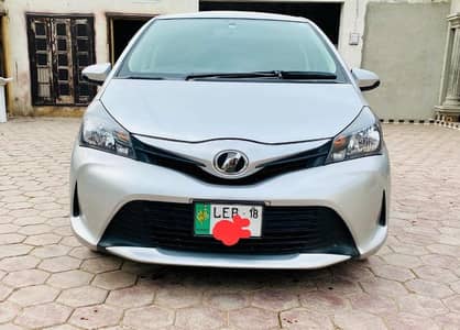 Toyota vitz 2014  F 1.0 (lahore register)