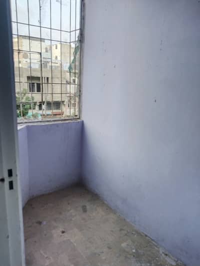 1 bed lounge flat available on rent