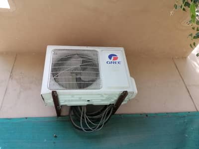 Gree AC - 1 ton