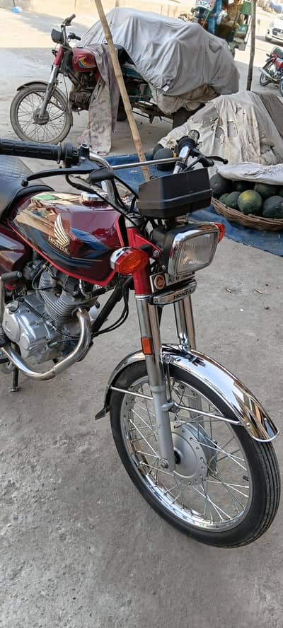Honda CG 125 2024  New and Fresh Condition Mashallah sy All ok