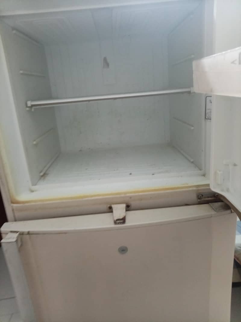 Refrigerator 1
