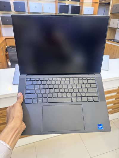 Dell precision 5560 |core i7 11th Gen |16Gb ram | 512Gb Ssd | RTXA1000