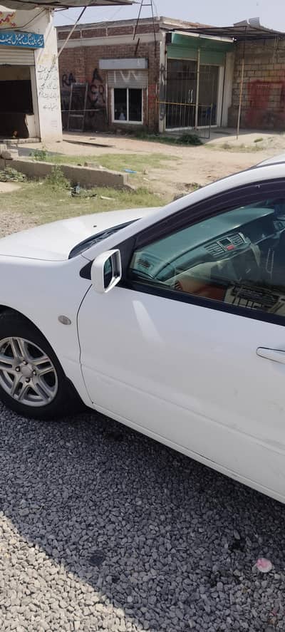 Mitsubishi Lancer 1.5 Auto available for Sale