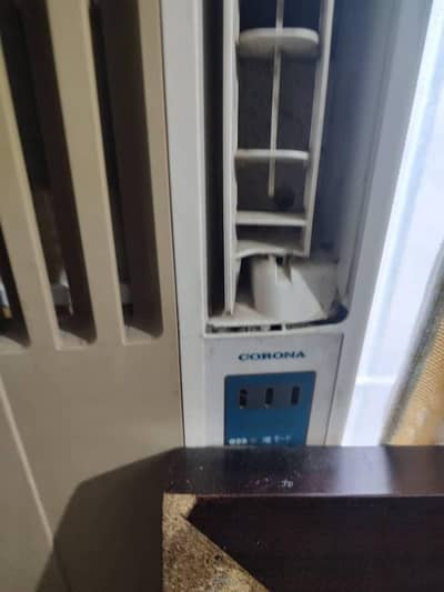 corona window 110 ac for sale in good condition