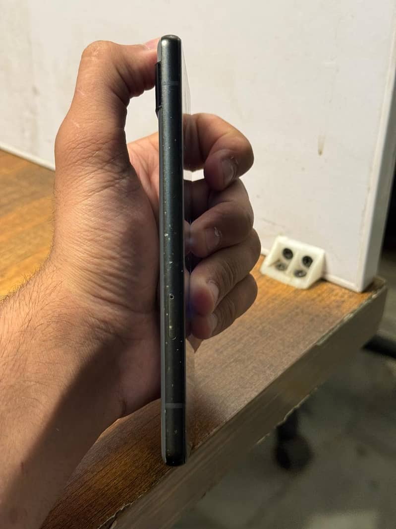 Google pixel 6a 4