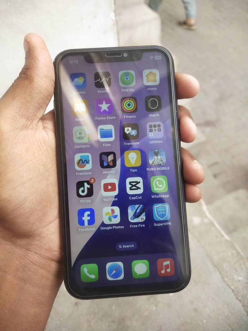 iphone XR 1
