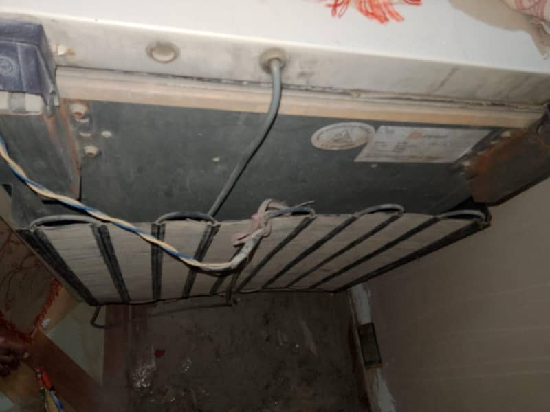 single door deep freezer 2