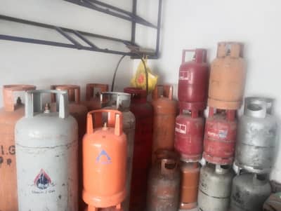 Chalta Hua Gas Business For Sale