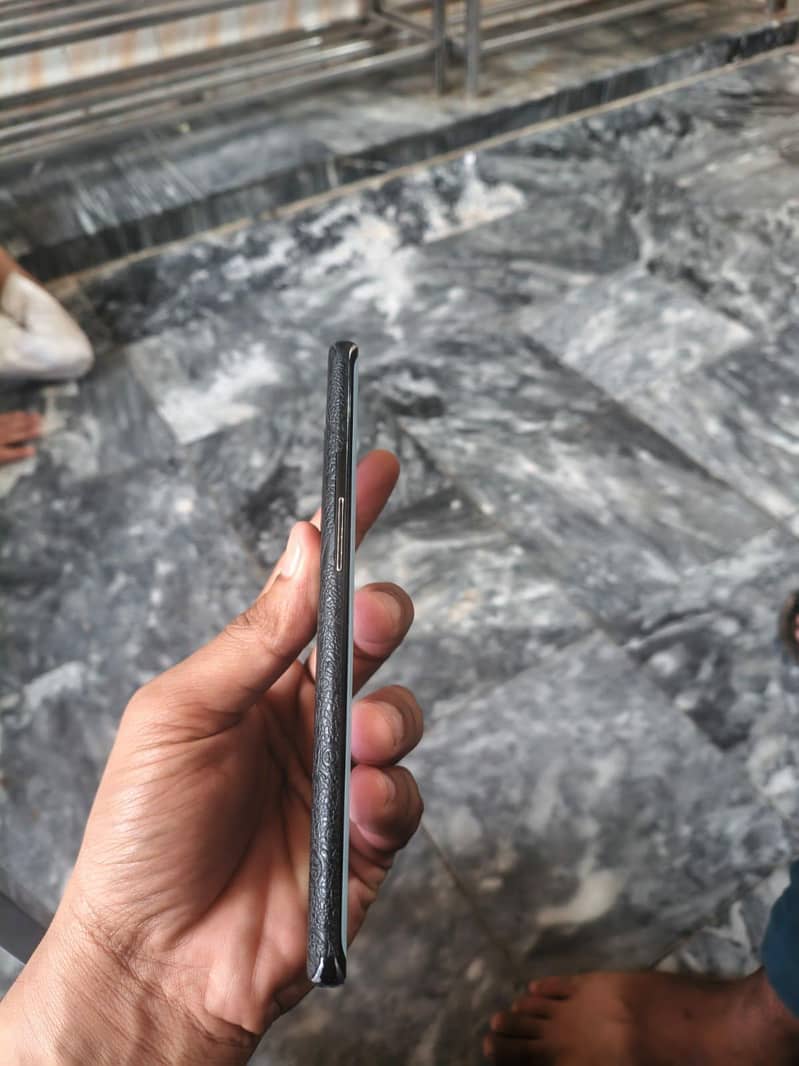 oneplus 8       8/128 3