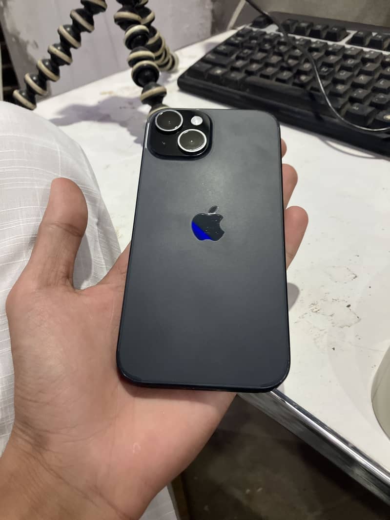 iPhone 15 2